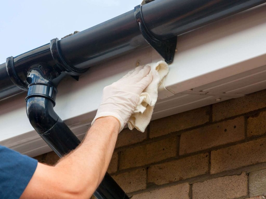 What Makes the Best Gutter Guard for Your Home?