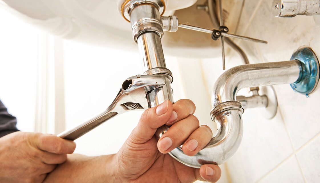 Choosing the Right Plumbing Service for Your Household Repair Needs