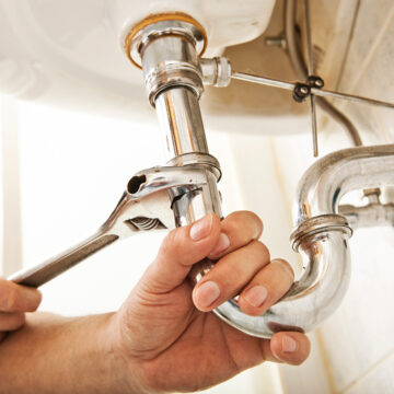 Choosing the Right Plumbing Service for Your Household Repair Needs